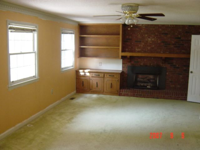 233 Mossie Smith Road Easley, SC 29642 - Photo 2 of 8 Gallery Image 2