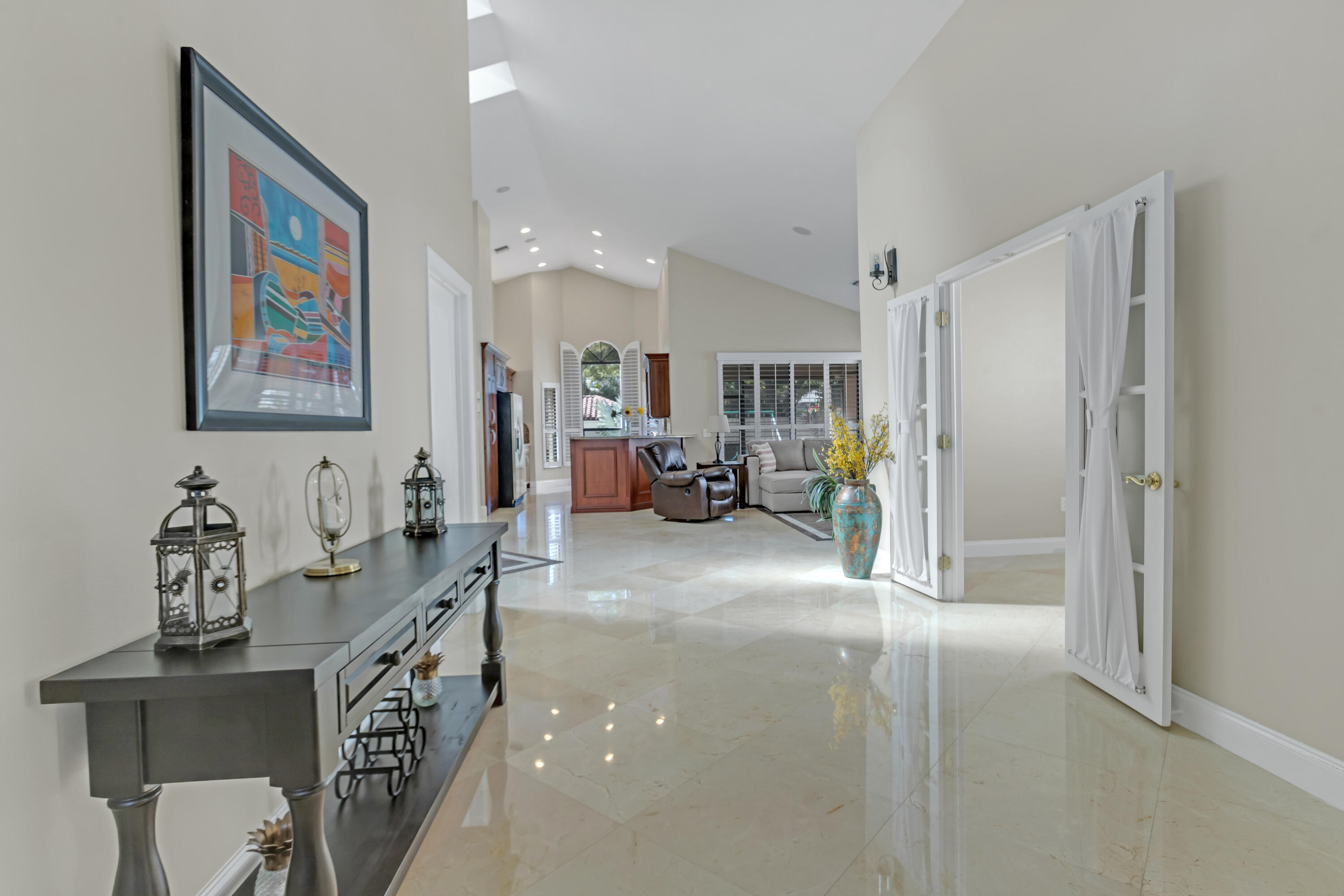 23280 Mirabella Circle North Boca Raton, FL 33433 - Photo 6 of 34 entryway