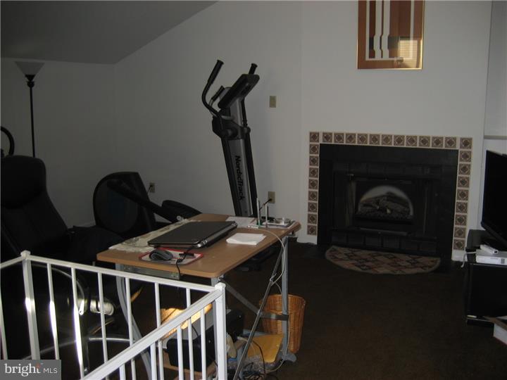 9544 State Rd., Unit B Philadelphia, PA 19114 - Photo 13 of 15 Loft