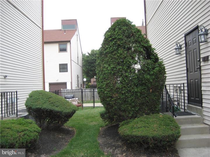 9544 State Rd., Unit B Philadelphia, PA 19114 - Photo 15 of 15 Exterior Side