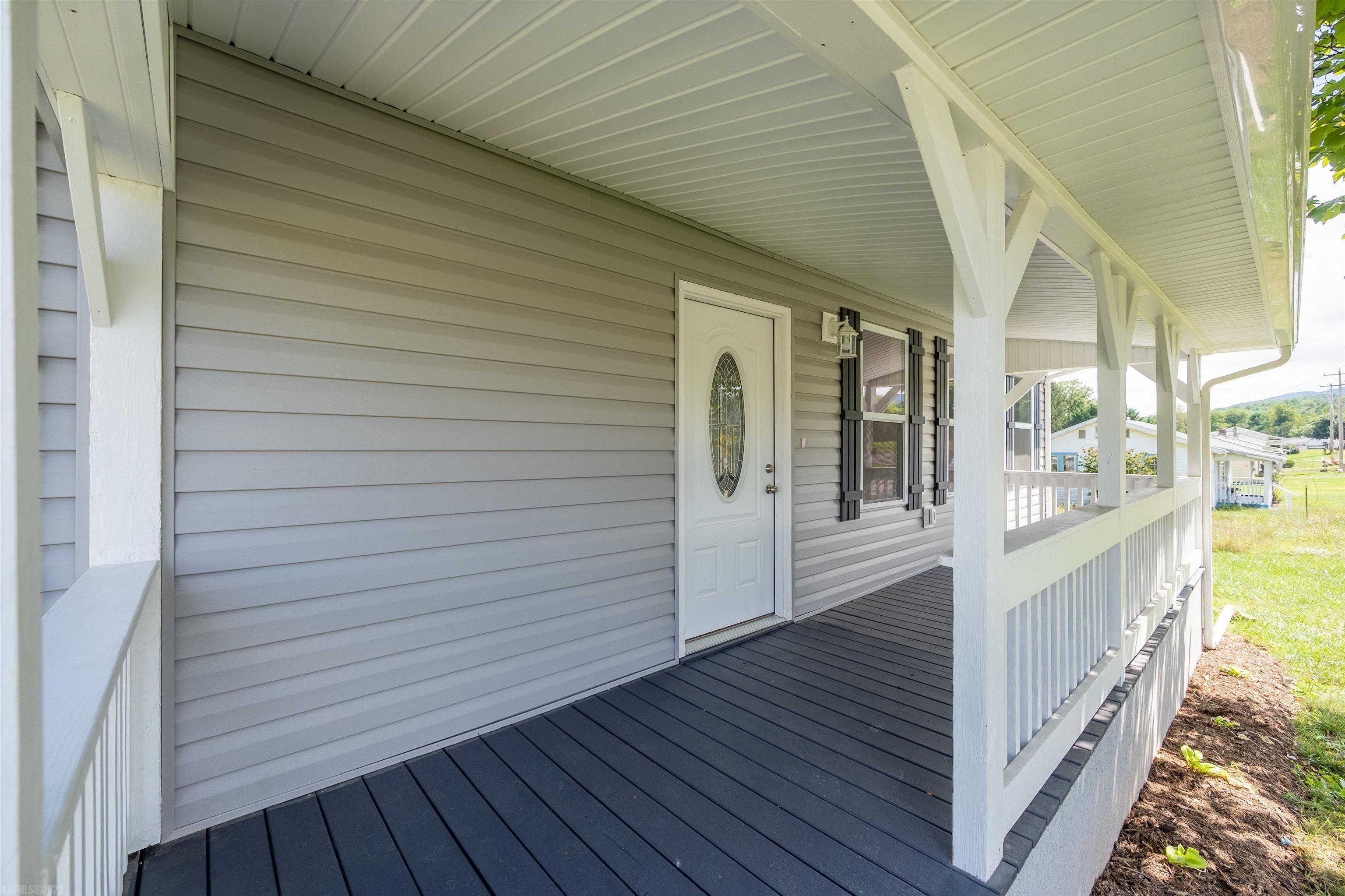426 Store Hill Road Austinville, VA 24312 - Photo 5 of 40 Gallery Image 5