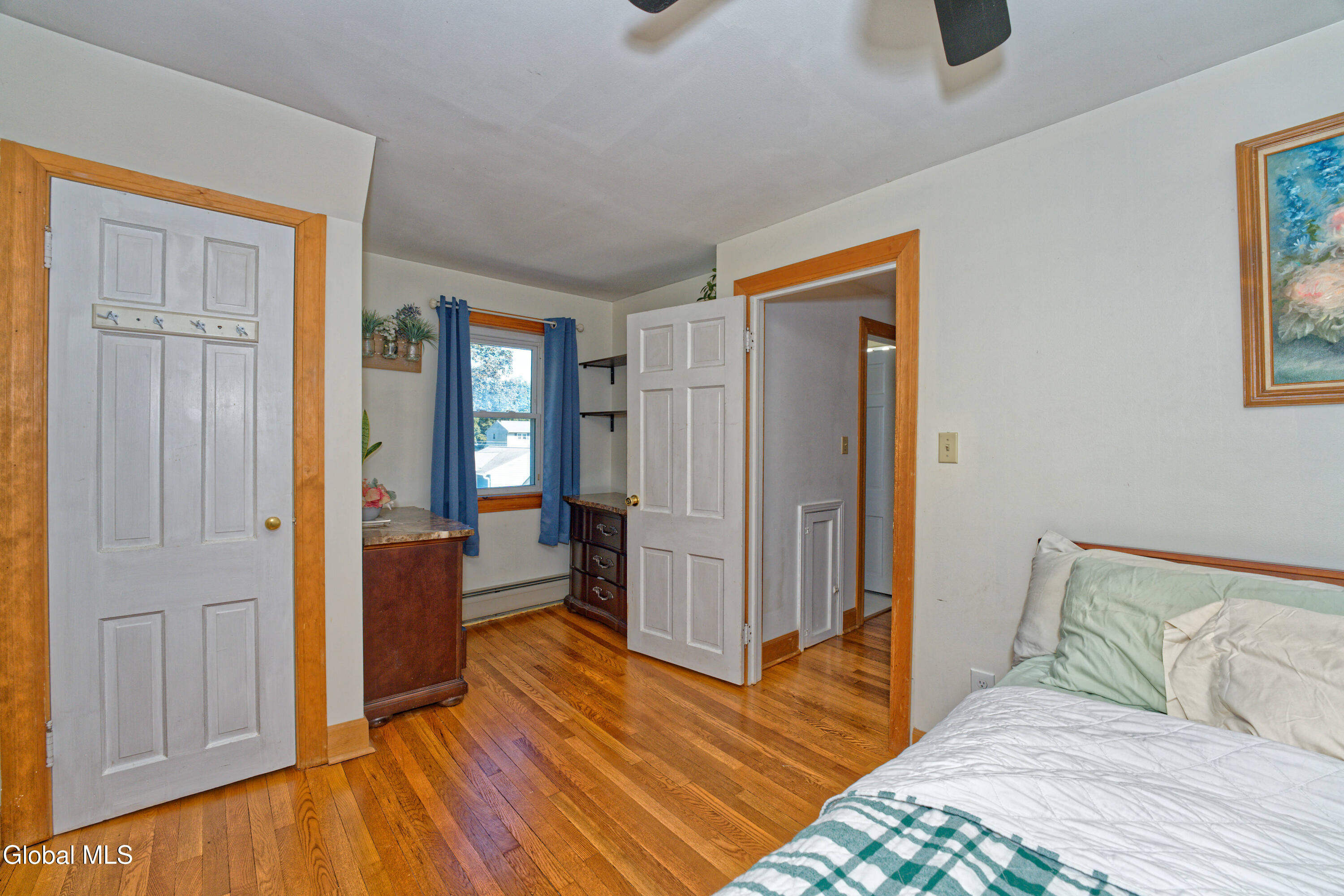 780 Feura Bush Road Bethlehem, NY 12054 - Photo 18 of 39 6 Bedroom 2