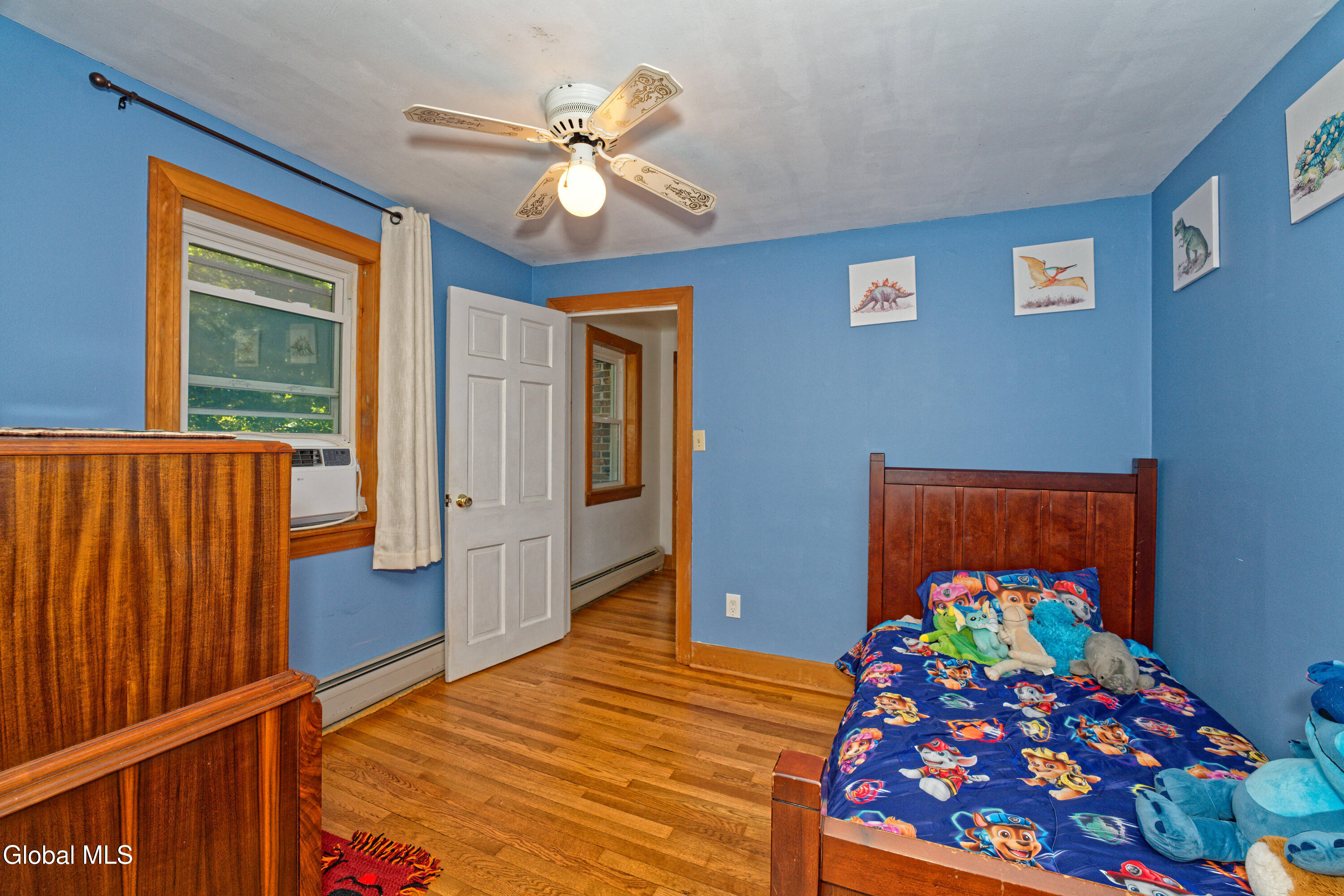 780 Feura Bush Road Bethlehem, NY 12054 - Photo 20 of 39 6 Bedroom 4