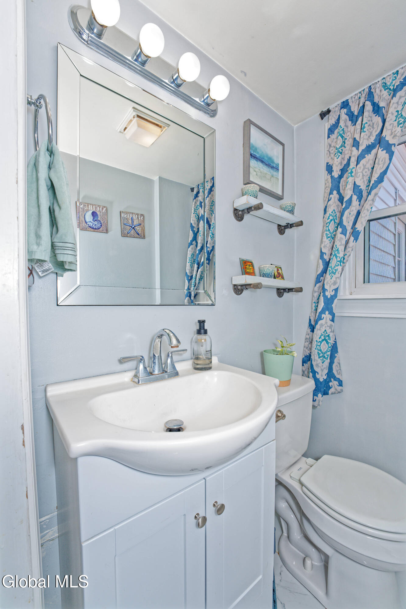780 Feura Bush Road Bethlehem, NY 12054 - Photo 23 of 39 8 Bathroom 1