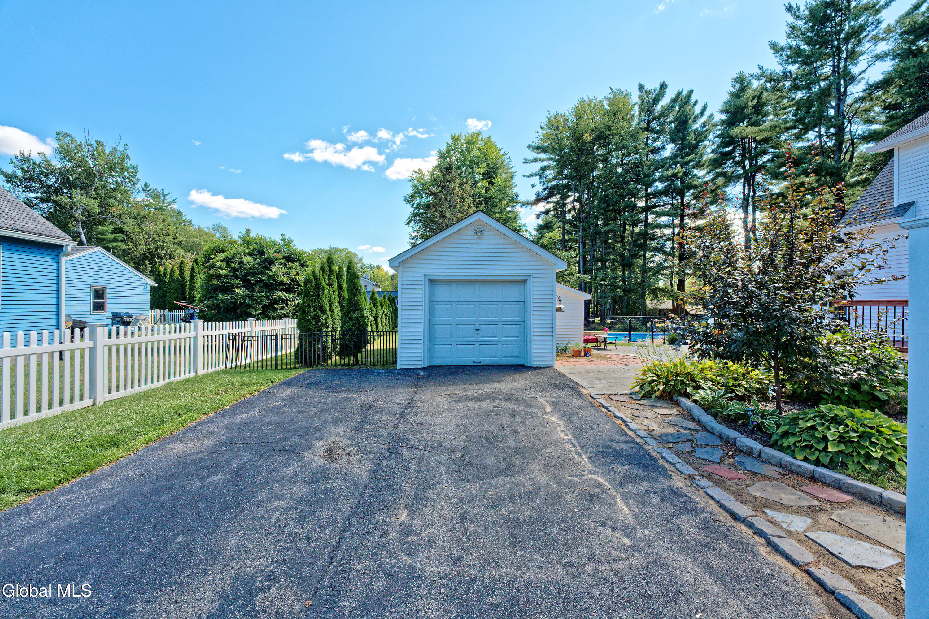 780 Feura Bush Road Bethlehem, NY 12054 - Photo 28 of 39 Yard 1
