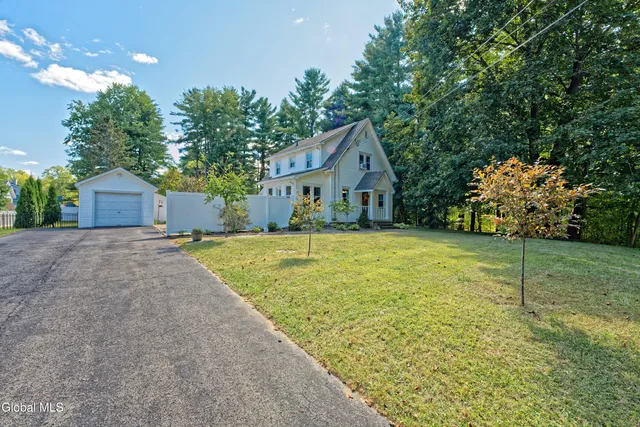 $330,000 | 780 Feura Bush Road, Bethlehem, NY 12054