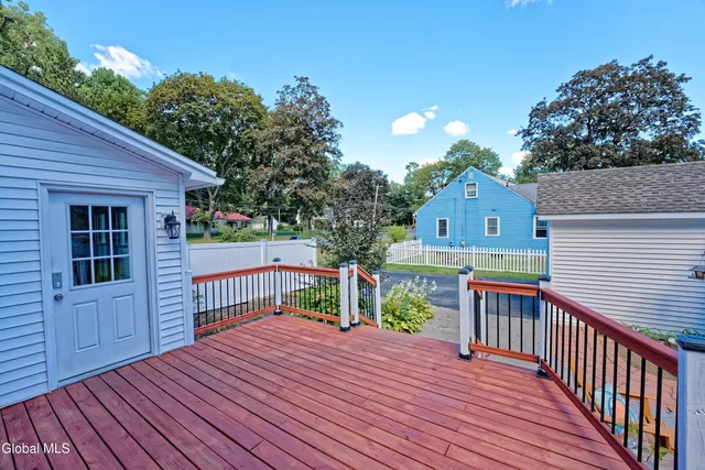 $330,000 | 780 Feura Bush Road, Bethlehem, NY 12054