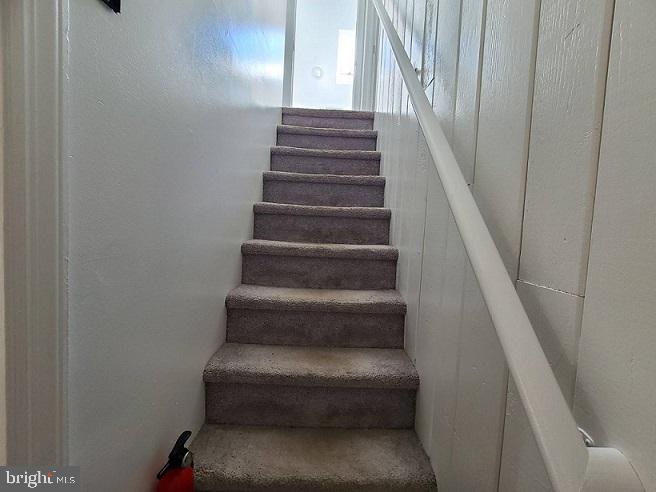 196 Cook Avenue Salem, NJ 08079 - Photo 14 of 31 Stairs