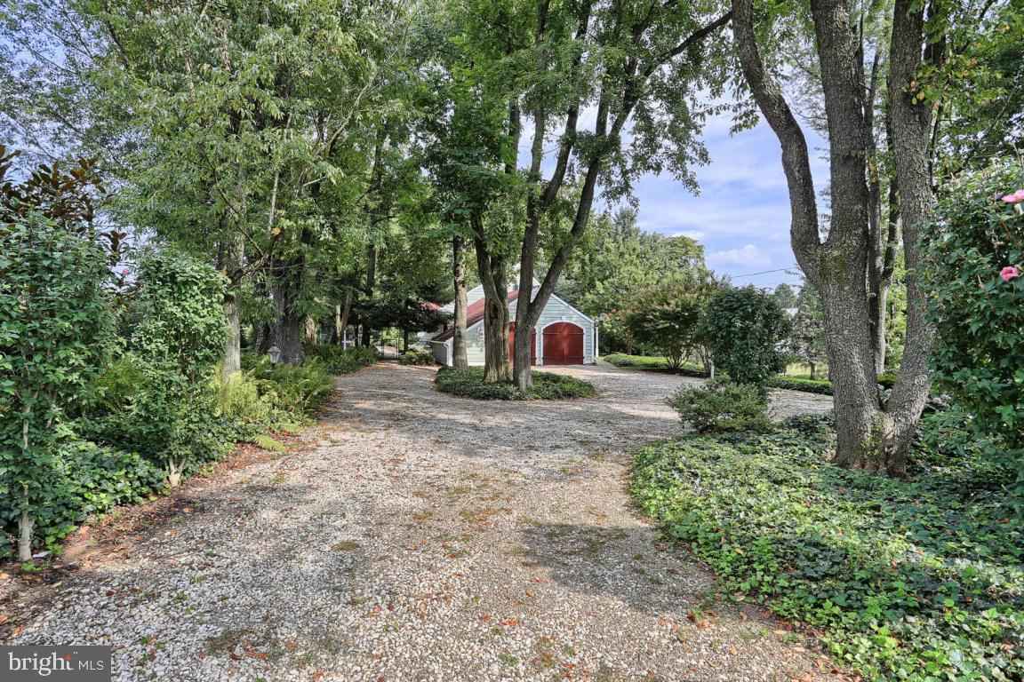 333 Valley Road Lancaster, PA 17601 - Photo 23 of 35