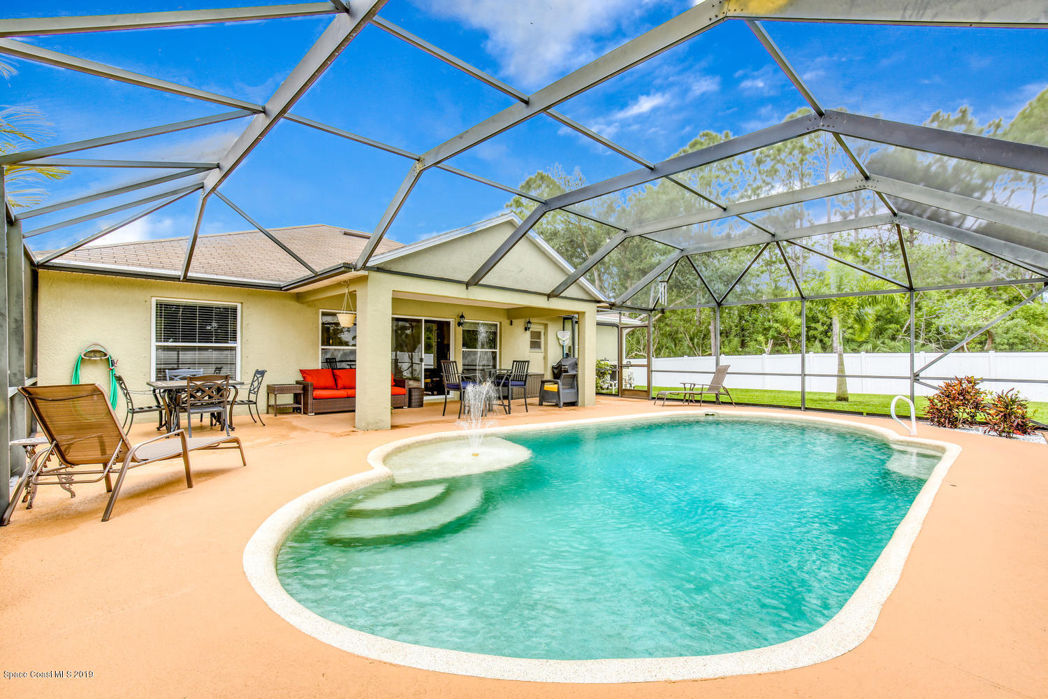 401 Lisa Road Northeast Palm Bay, FL 32907 - Photo 3 of 23 401 Lisa Rd NE Palm Bay FL-large-019-16-