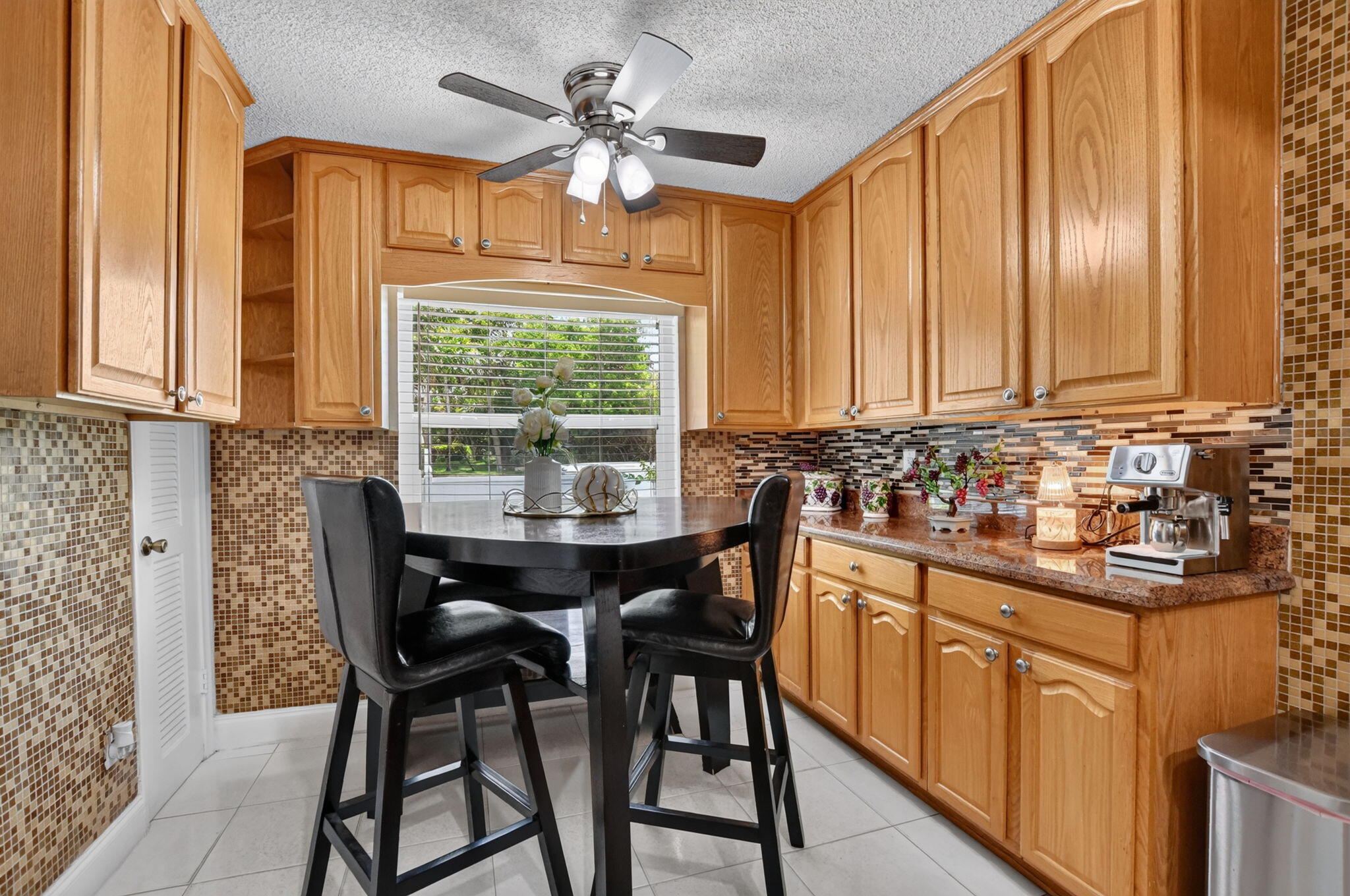 22305 Southwest 57th Avenue Boca Raton, FL 33428 - Photo 16 of 43 Kitchen/Dining