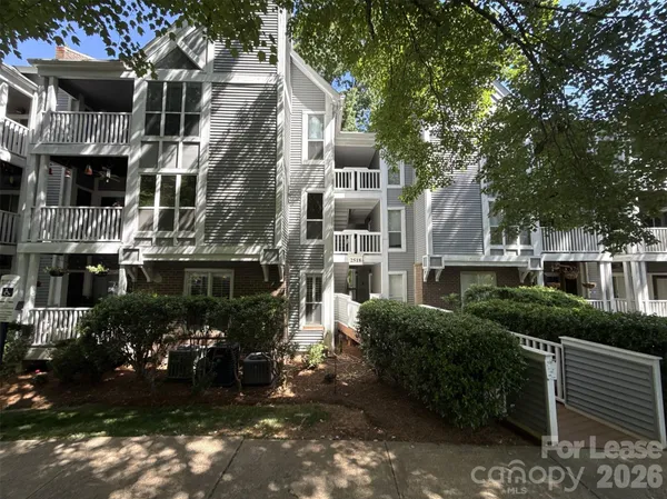$1,400 | 2518 Cranbrook Lane, Unit 4, Charlotte, NC 28207