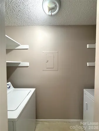 $1,400 | 2518 Cranbrook Lane, Unit 4, Charlotte, NC 28207