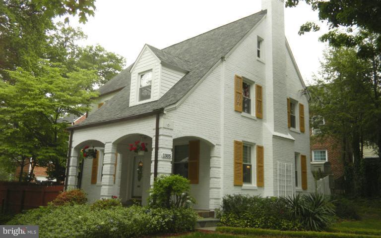 1305 Locust Road Northwest Washington, DC 20012 - Photo 19 of 19 Exterior (Front)