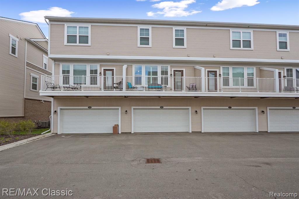 3281 Chambers West Wixom, MI 48393 - Photo 18 of 27