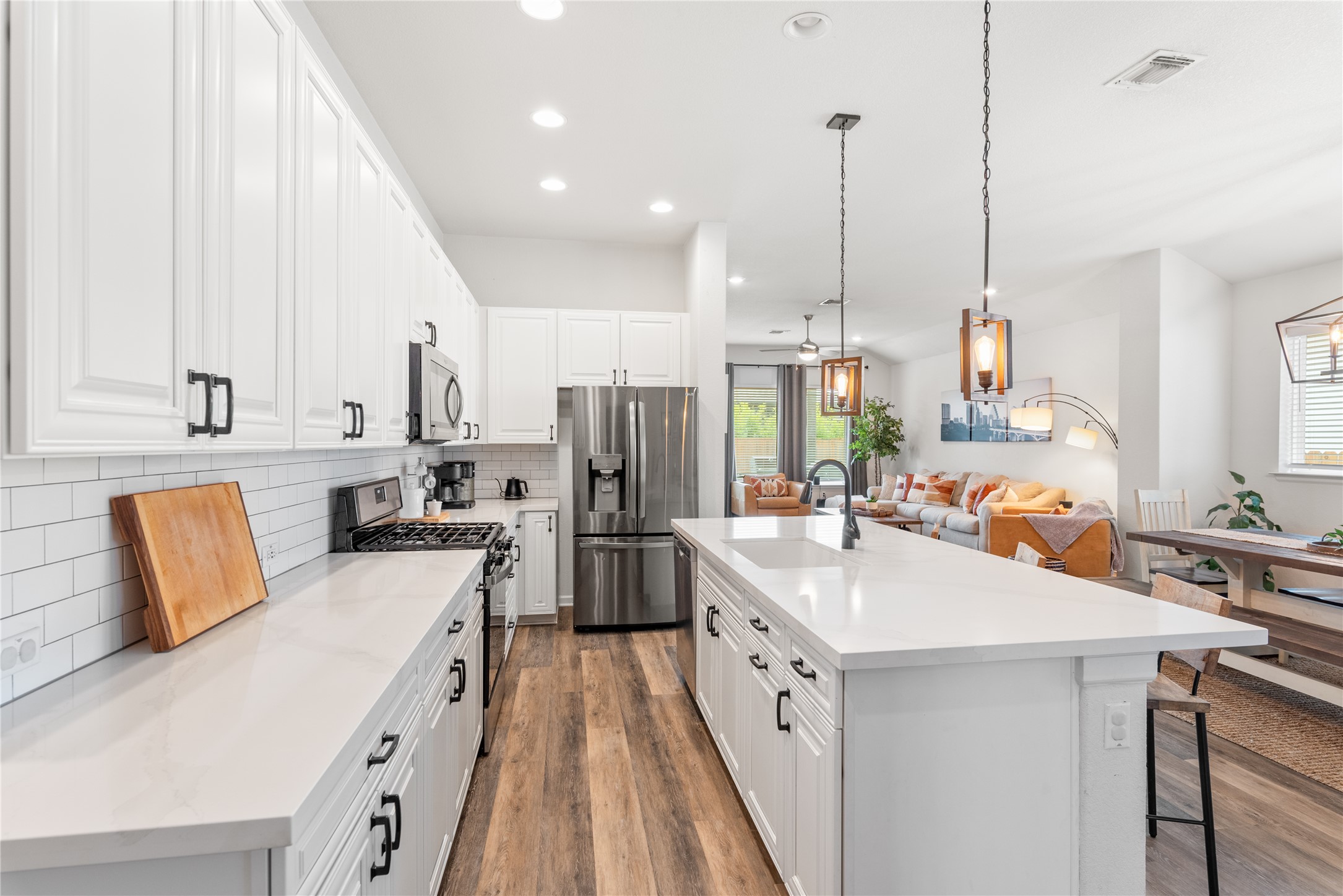 8317 Bestride Bend Austin, TX 78744 - Photo 8 of 37