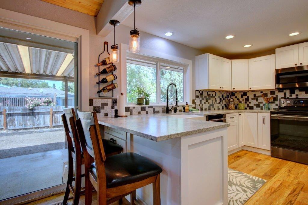 2727 Aldersgate Road Medford, OR 97504 - Photo 13 of 32 Additional Photo