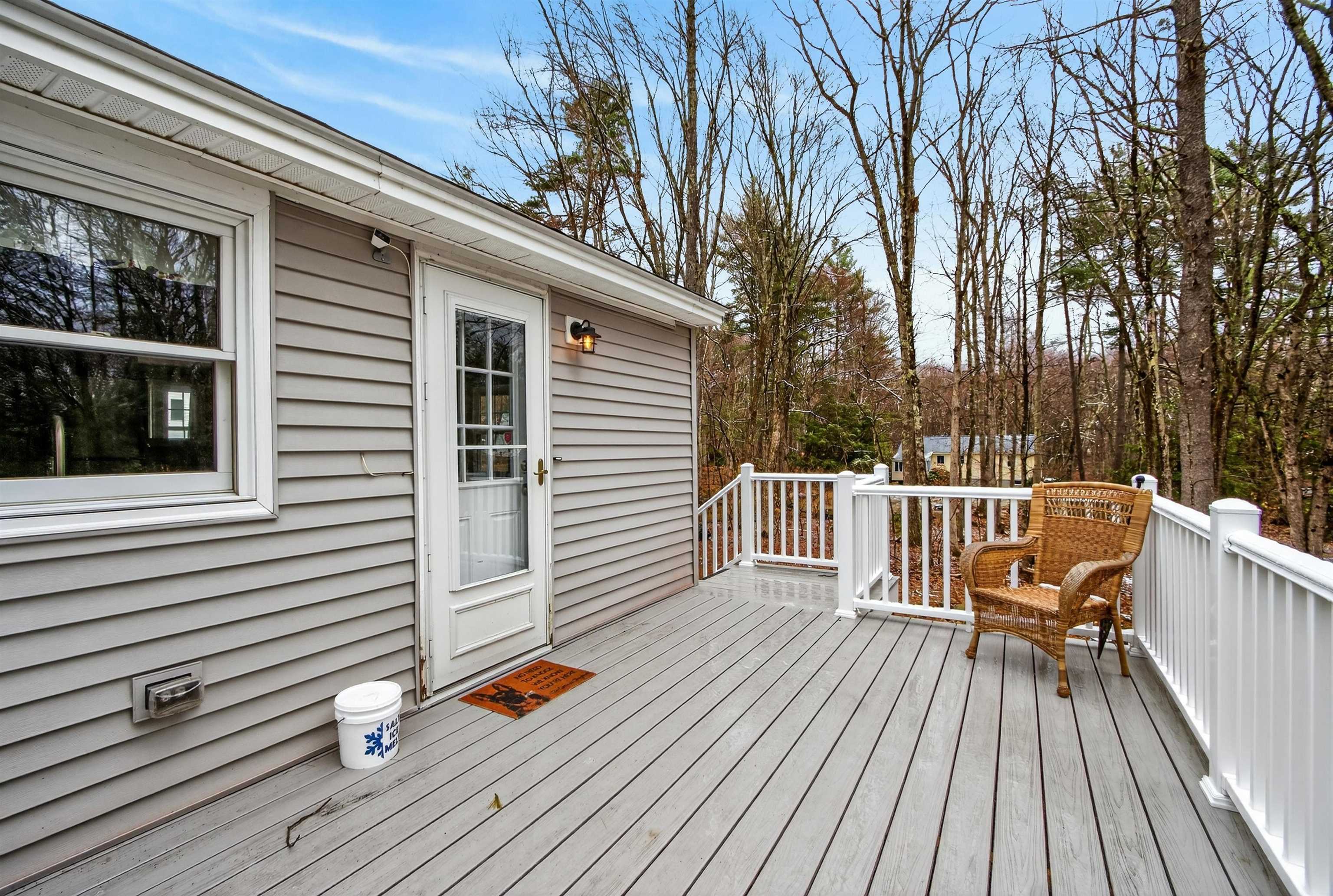 5 Bill Street Derry, NH 03038 - Photo 9 of 30