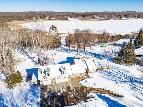 $629,900 | 33107 Chippewa Drive, Grand Rapids, MN 55744