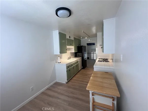 $5,300 | 4338 Glencoe Avenue, Unit 2, Marina del Rey, CA 90292
