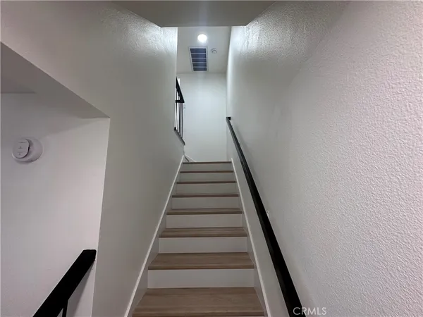 $5,300 | 4338 Glencoe Avenue, Unit 2, Marina del Rey, CA 90292