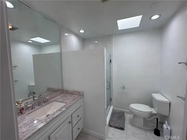 $5,300 | 4338 Glencoe Avenue, Unit 2, Marina del Rey, CA 90292