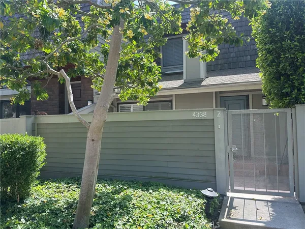 $5,300 | 4338 Glencoe Avenue, Unit 2, Marina del Rey, CA 90292