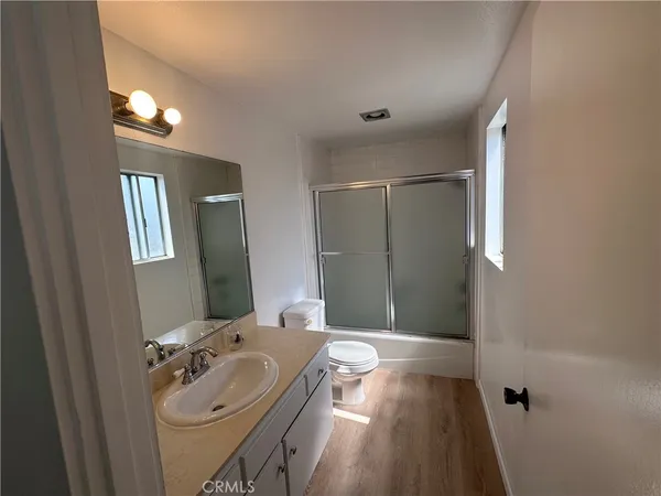 $5,300 | 4338 Glencoe Avenue, Unit 2, Marina del Rey, CA 90292