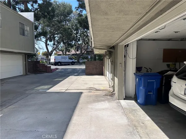 $5,300 | 4338 Glencoe Avenue, Unit 2, Marina del Rey, CA 90292