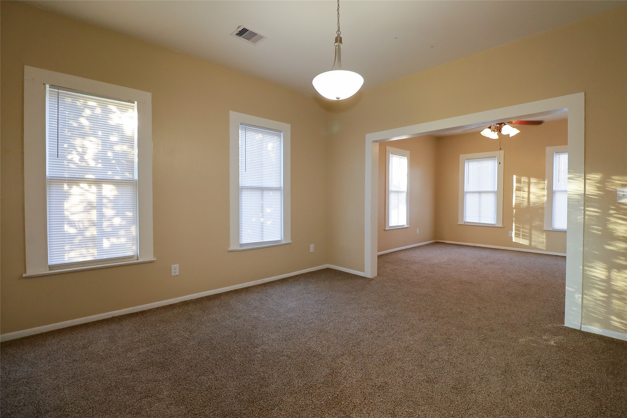 4621 Wiley Road Houston, TX 77093 - Photo 8 of 12