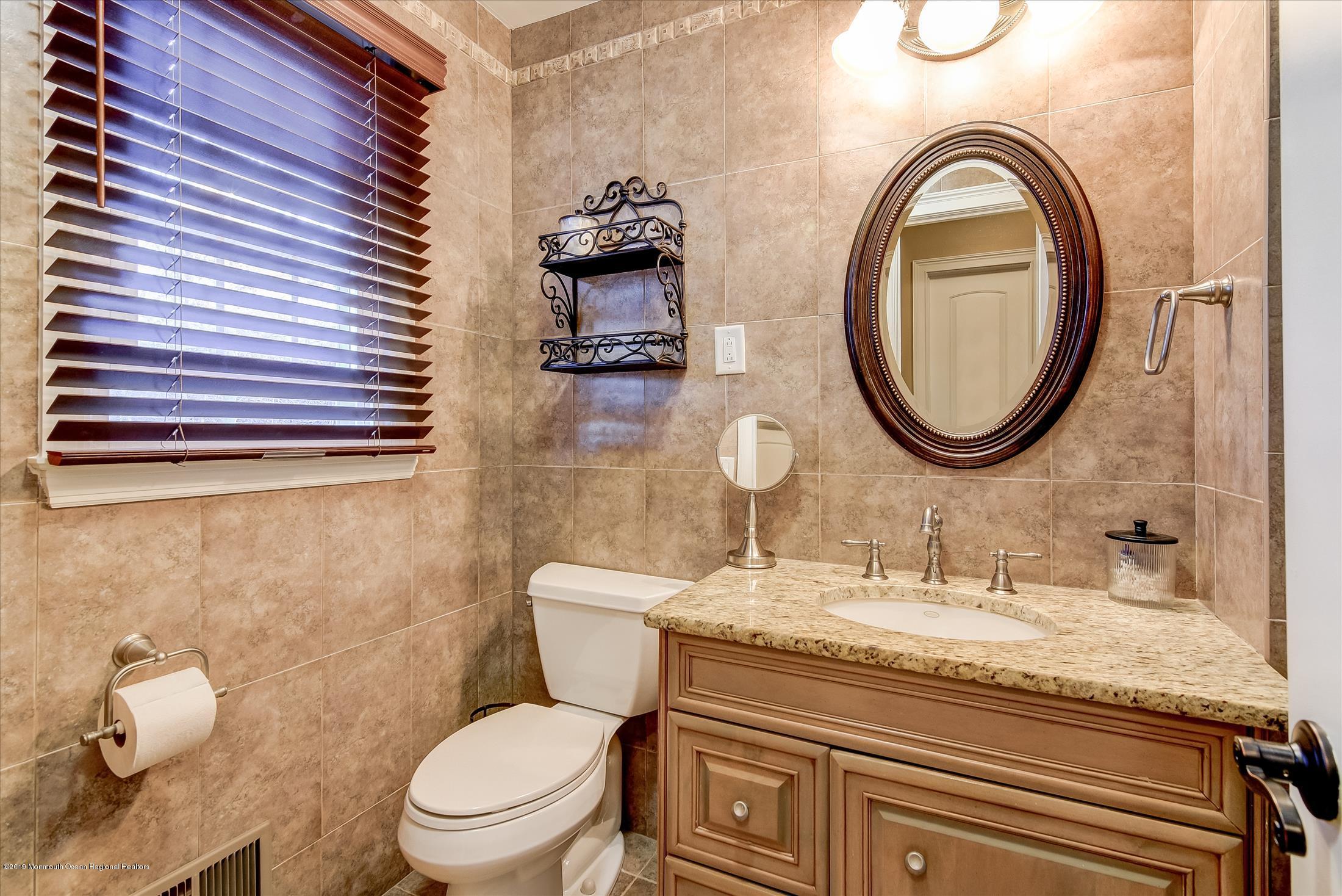 30 Tuppence Road Manalapan, NJ 07726 - Photo 19 of 30 Master Bath1