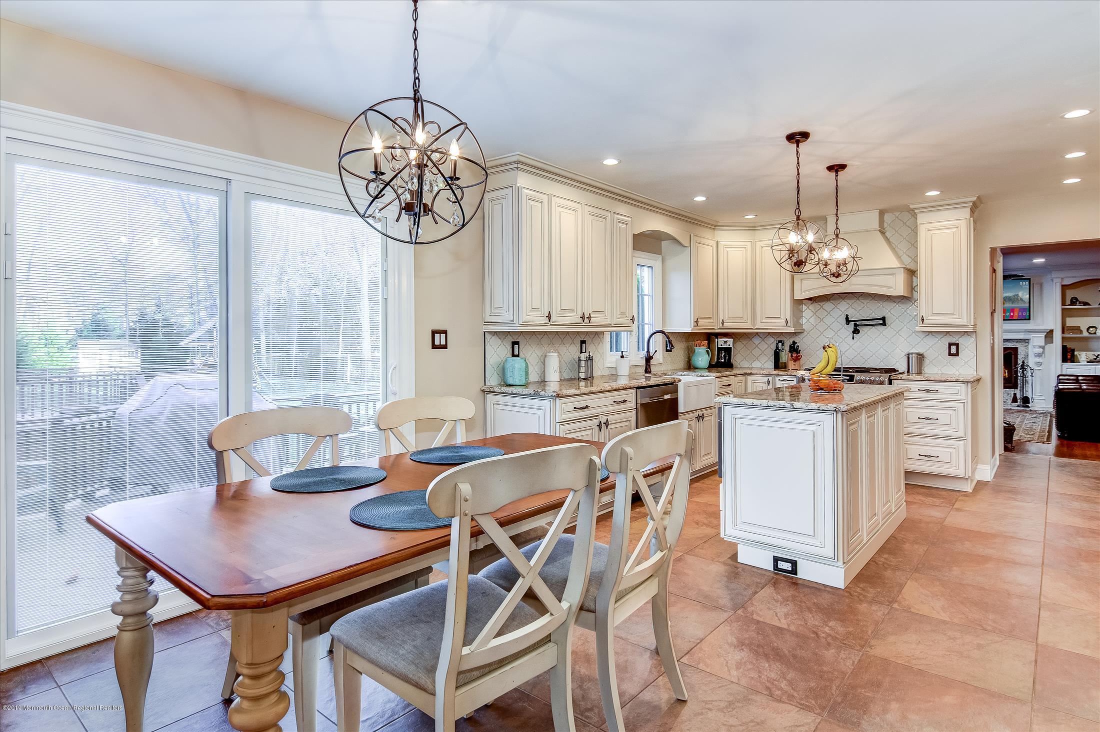 30 Tuppence Road Manalapan, NJ 07726 - Photo 8 of 30 Kitchen3