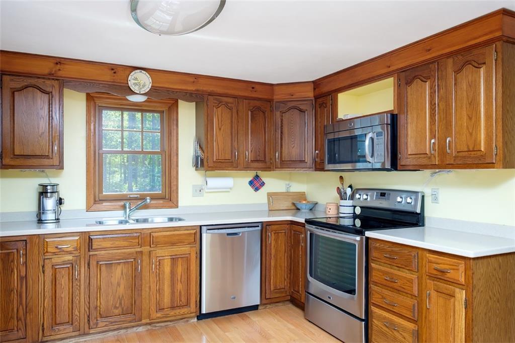 40 Donica Road York, ME 03909 - Photo 12 of 30 Photo