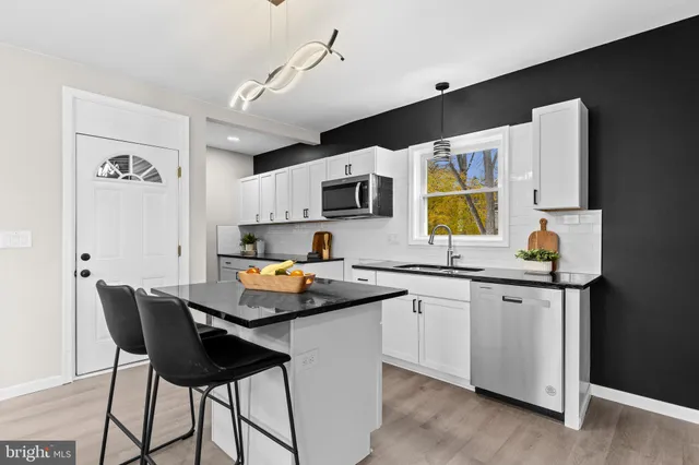 $375,000 | 3507 Union Deposit Road, Harrisburg, PA 17109