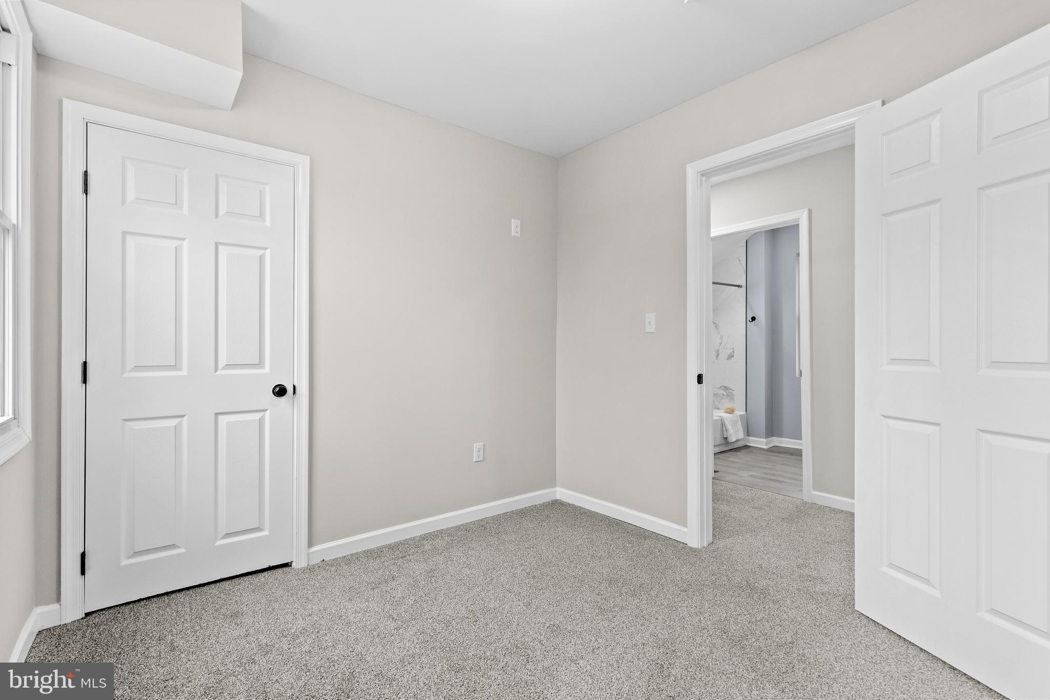 3507 Union Deposit Road Harrisburg, PA 17109 - Photo 20 of 37 an empty room with windows