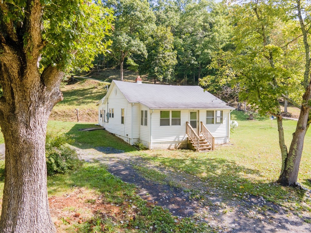 8090 Wilderness Road Bland, VA 24315 - Photo 48 of 50 Gallery Image 48