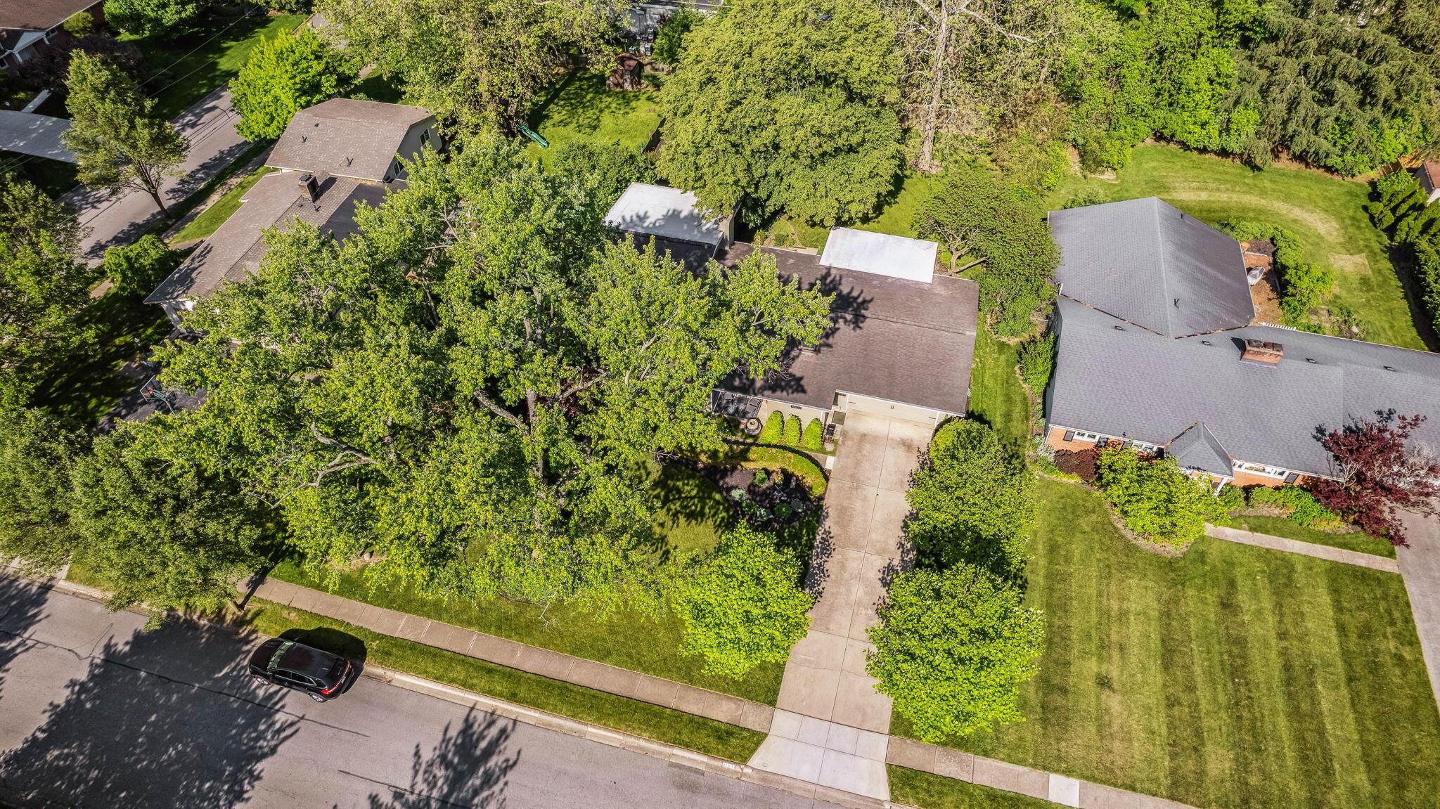 4103 Winfield Road Columbus, OH 43220 - Photo 83 of 91 Front of Home - Drone