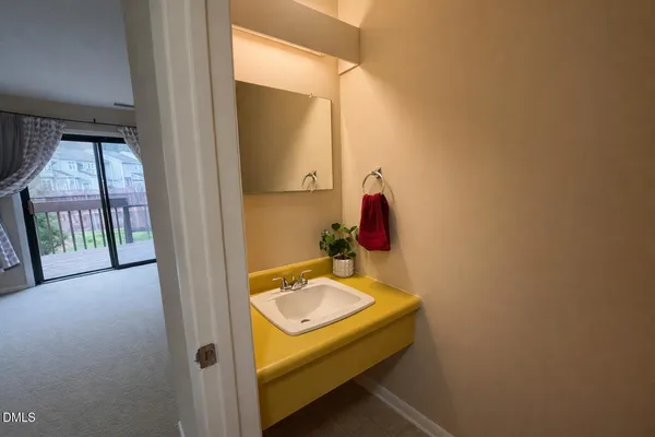 $225,000 | 250 South Estes Drive, Unit 31, Chapel Hill, NC 27514