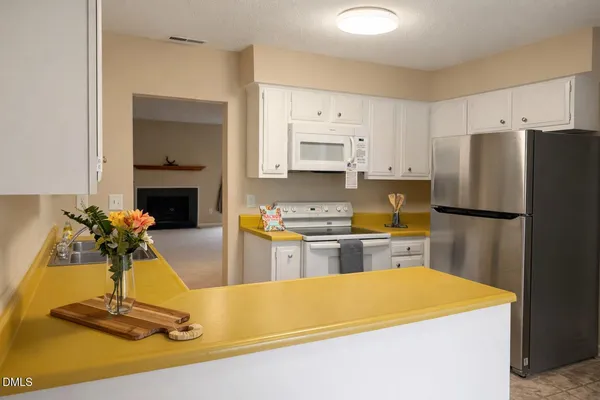 $225,000 | 250 South Estes Drive, Unit 31, Chapel Hill, NC 27514