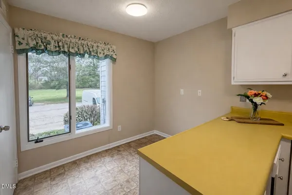 $225,000 | 250 South Estes Drive, Unit 31, Chapel Hill, NC 27514