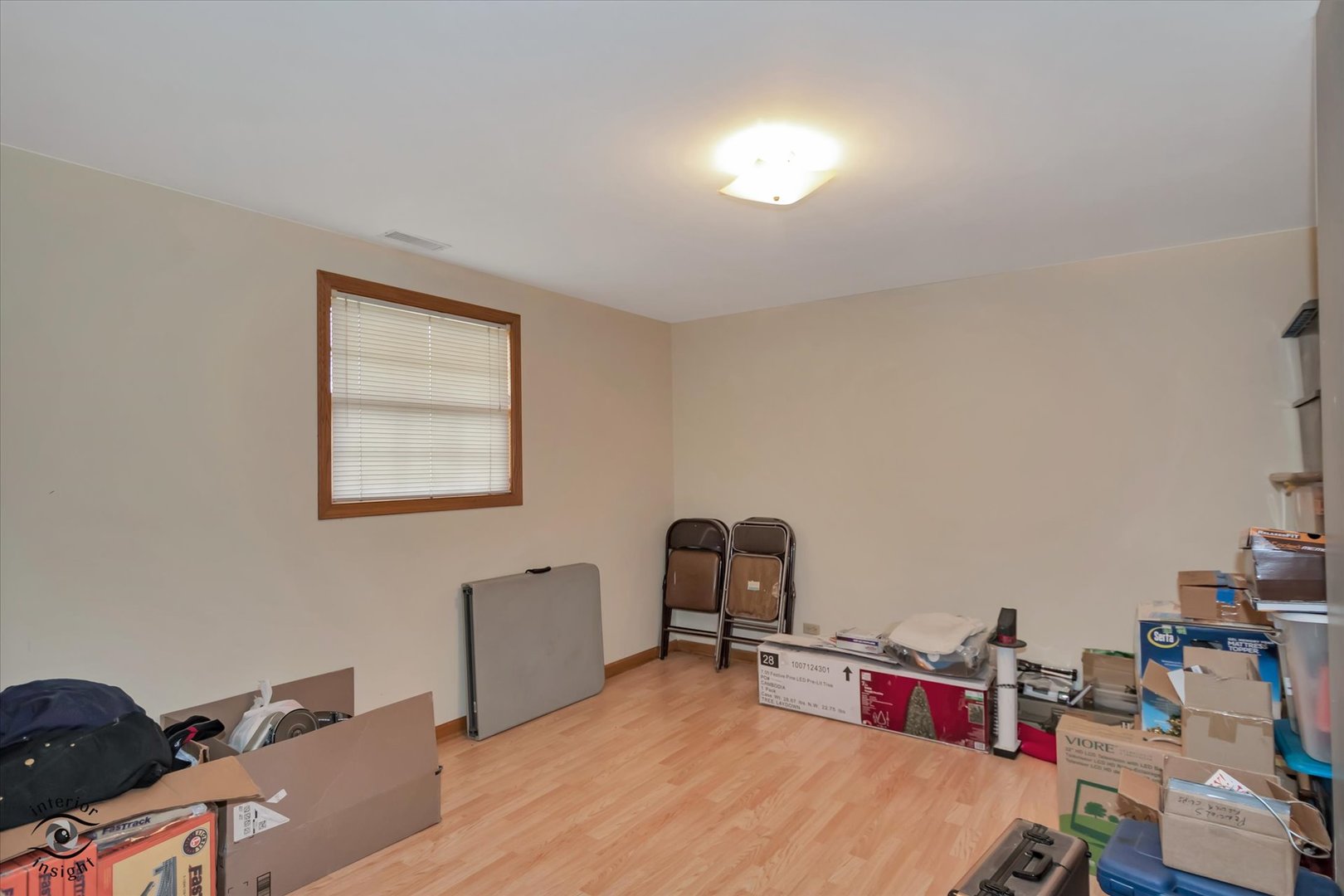 24412 Kings Road Crete, IL 60417 - Photo 19 of 28 a bedroom with a workspace