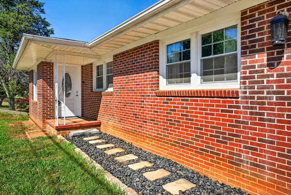 $220,000 | 4853 South Main Street, Cowpens, SC 29330