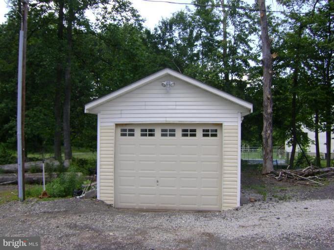 13320 Spriggs Road Manassas, VA 20112 - Photo 12 of 14 Garage 1