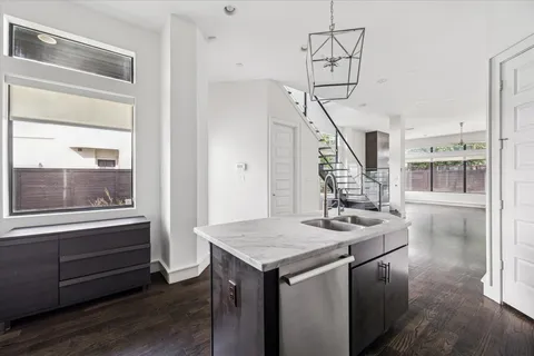 $750,000 | 1522 Knox Street, Houston, TX 77007