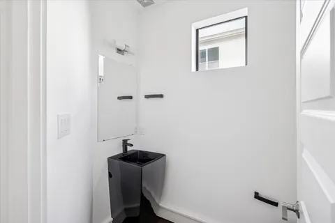 $750,000 | 1522 Knox Street, Houston, TX 77007