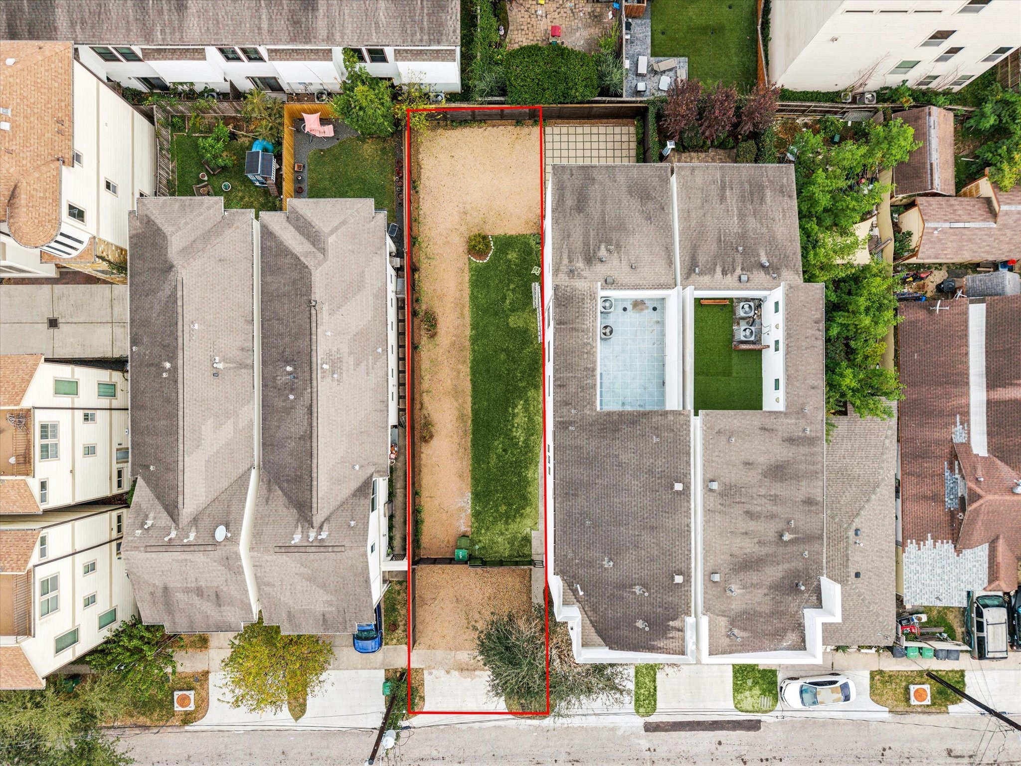 1522 Knox Street Houston, TX 77007 - Photo 43 of 43 a aerial view of a house with a garden and plants