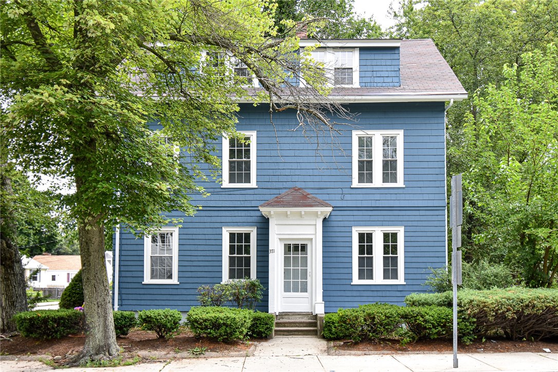 EXTERIOR FRONT