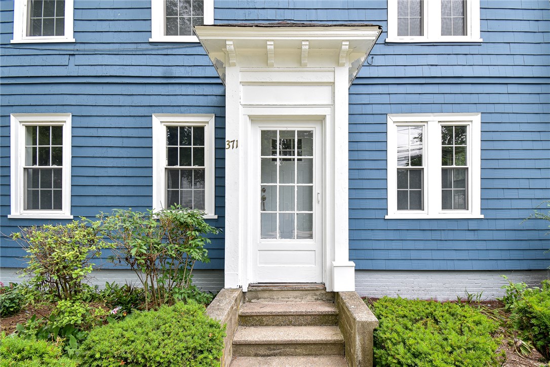 371 Great Road Lincoln, RI 02865 - Photo 3 of 33 EXTERIOR FRONT ENTRANCE