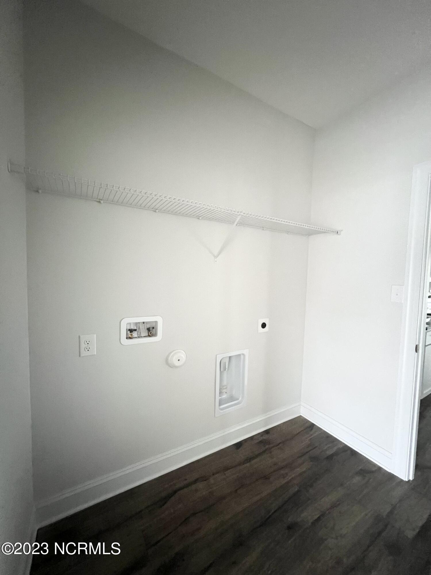 1002 Bluewater Boulevard New Bern, NC 28562 - Photo 12 of 33 IMG_8374