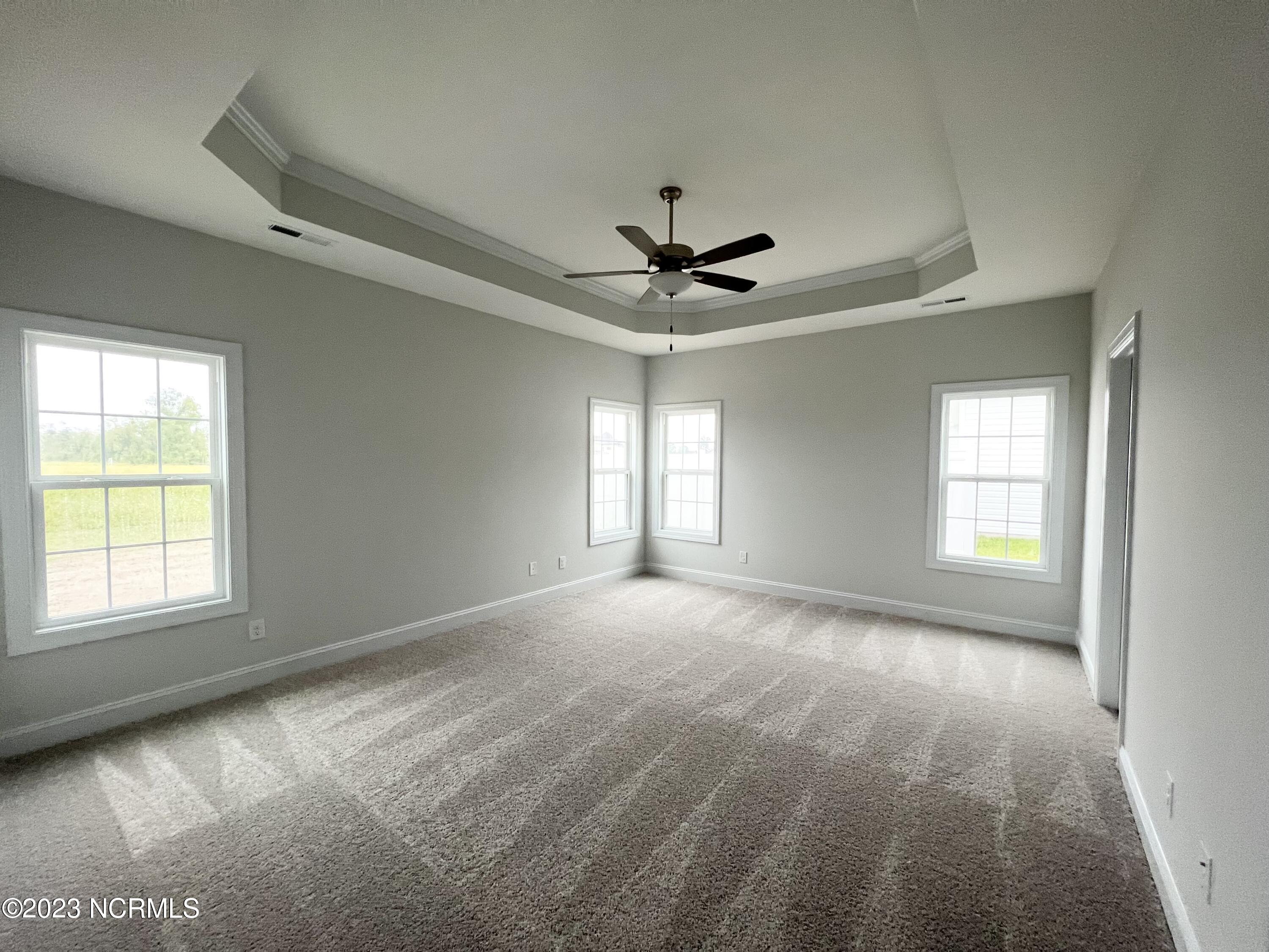 1002 Bluewater Boulevard New Bern, NC 28562 - Photo 14 of 33 IMG_8377